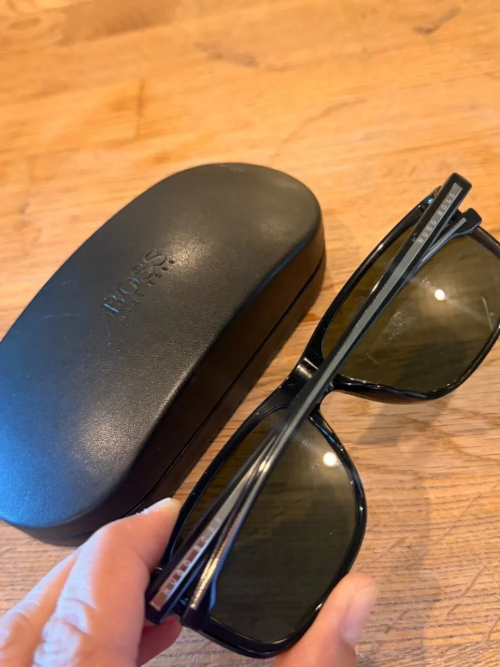 BOSS 0875/S YPP85 Sunglasses with Case